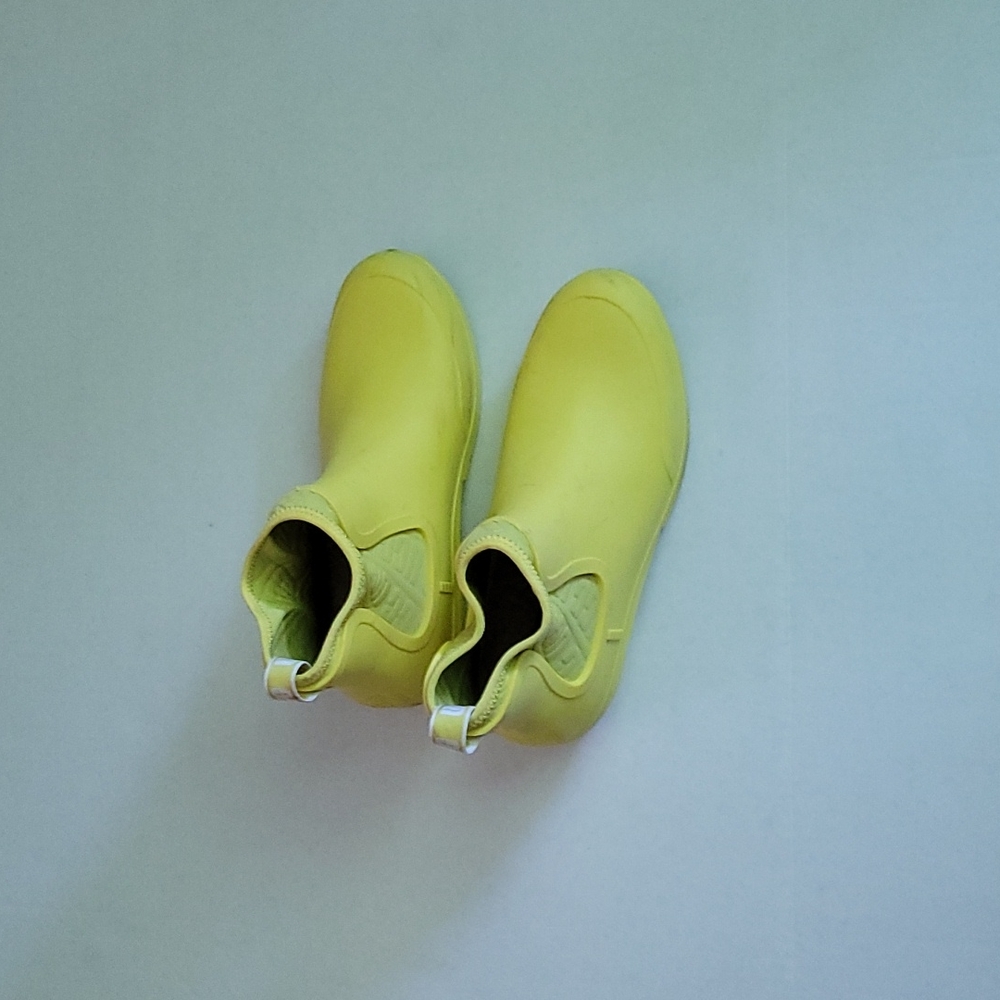 UGG Chevonne Margarita Women's Waterproof Chelsea Rainboots size 10 yellow